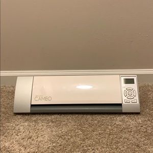 Circuit Silhouette Cameo with Sketch Pens